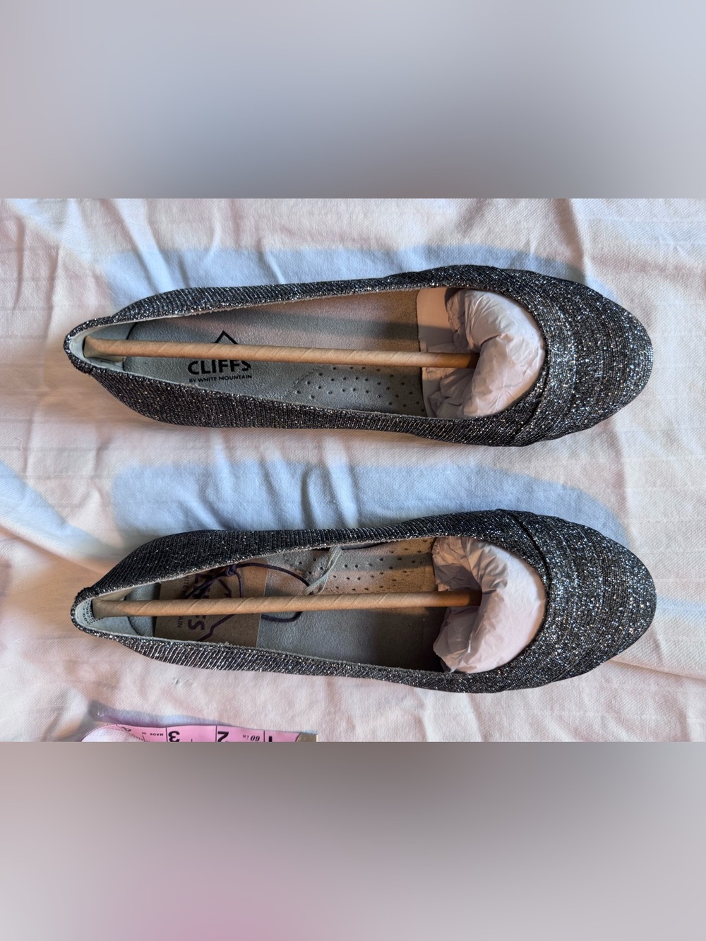 Cliffs by WHITE MOUNTAIN Clara Flat in Pewter Glitter